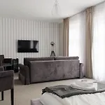 Bed & Breakfast Dworek Admiral