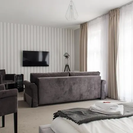 Bed and Breakfast Dworek Admiral